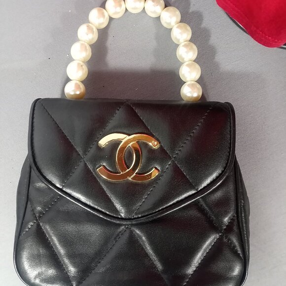 Classic Designer Inspired Quilted Pearl Hand Bag with Shoulder Strap Black - Picture 12 of 16